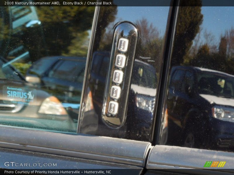 Ebony Black / Charcoal Black 2008 Mercury Mountaineer AWD