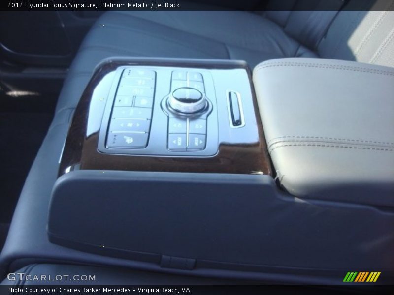 Platinum Metallic / Jet Black 2012 Hyundai Equus Signature
