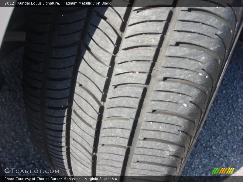 Platinum Metallic / Jet Black 2012 Hyundai Equus Signature