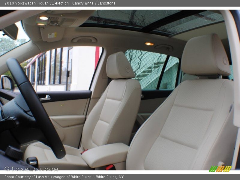 Candy White / Sandstone 2010 Volkswagen Tiguan SE 4Motion