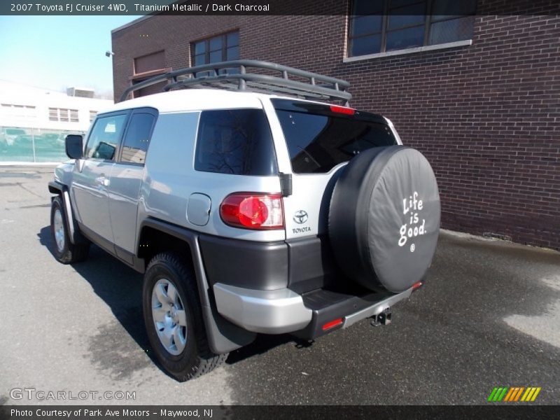 Titanium Metallic / Dark Charcoal 2007 Toyota FJ Cruiser 4WD