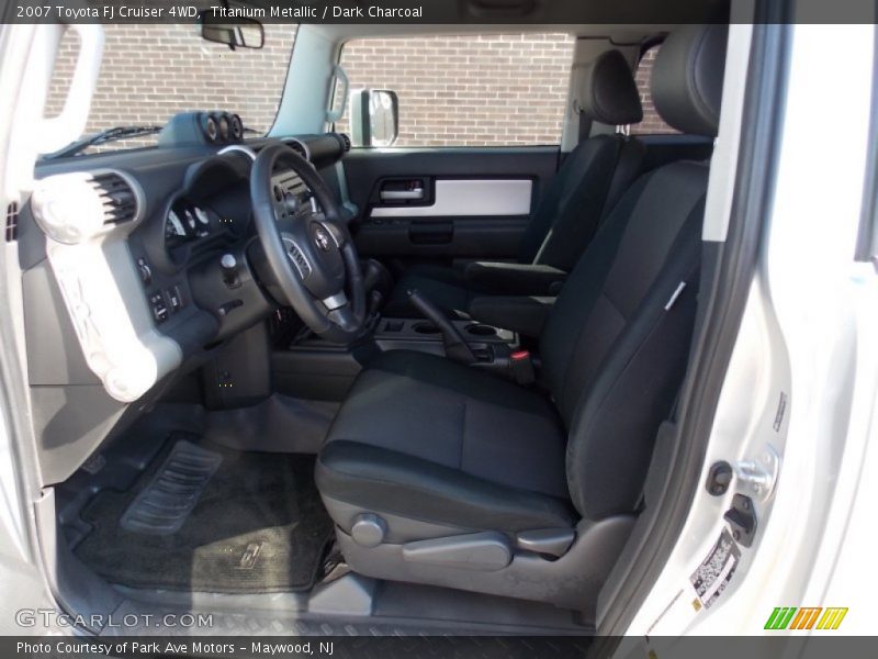 Titanium Metallic / Dark Charcoal 2007 Toyota FJ Cruiser 4WD