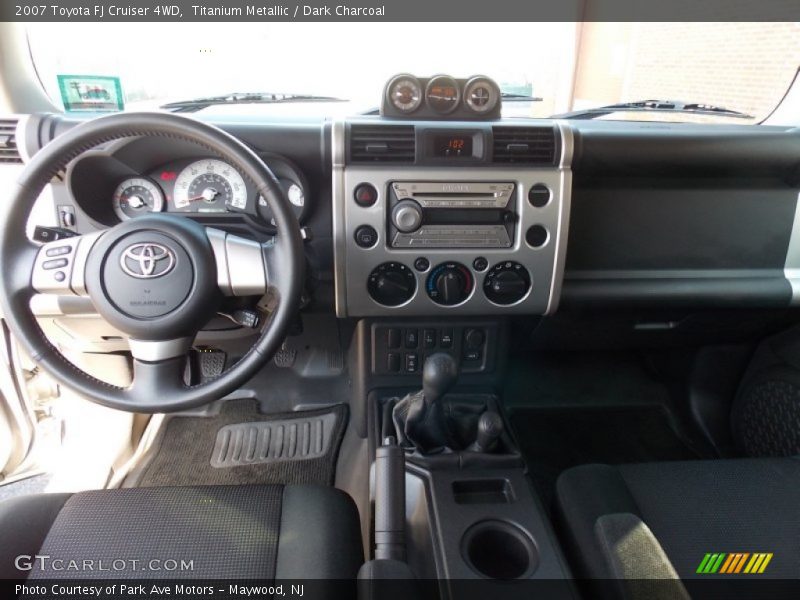 Titanium Metallic / Dark Charcoal 2007 Toyota FJ Cruiser 4WD