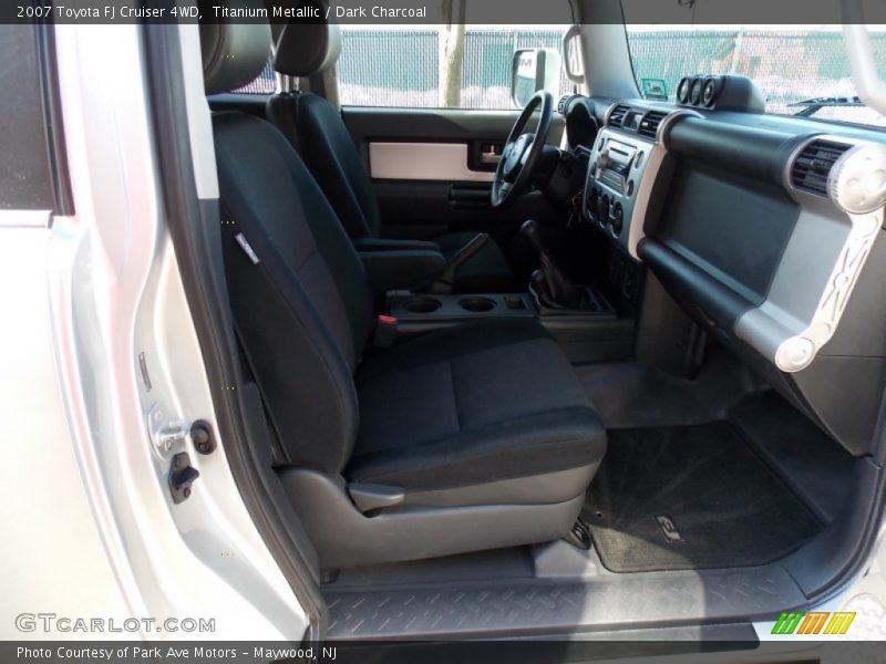 Titanium Metallic / Dark Charcoal 2007 Toyota FJ Cruiser 4WD