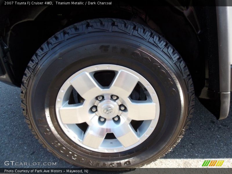 Titanium Metallic / Dark Charcoal 2007 Toyota FJ Cruiser 4WD