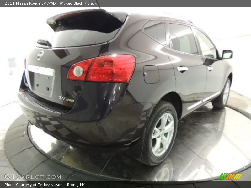Wicked Black / Black 2011 Nissan Rogue SV AWD