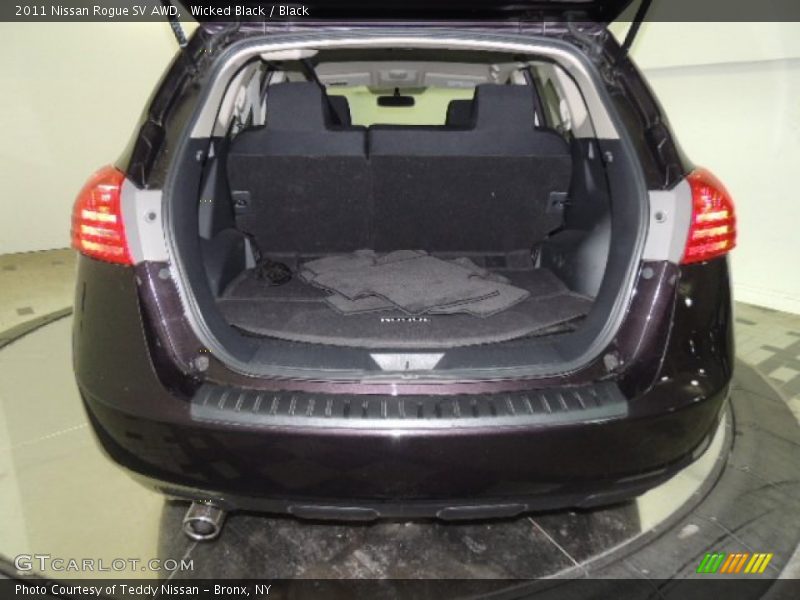 Wicked Black / Black 2011 Nissan Rogue SV AWD