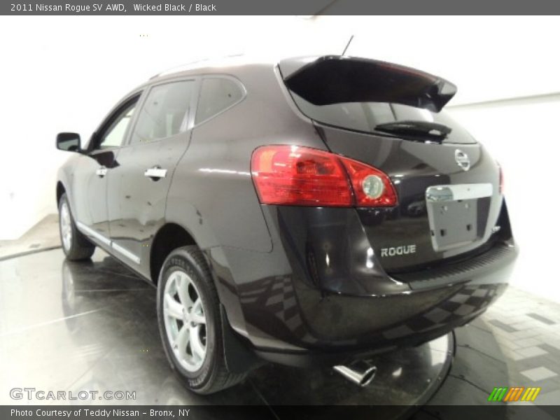 Wicked Black / Black 2011 Nissan Rogue SV AWD