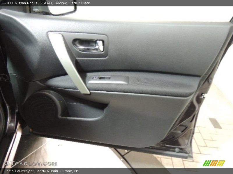 Wicked Black / Black 2011 Nissan Rogue SV AWD
