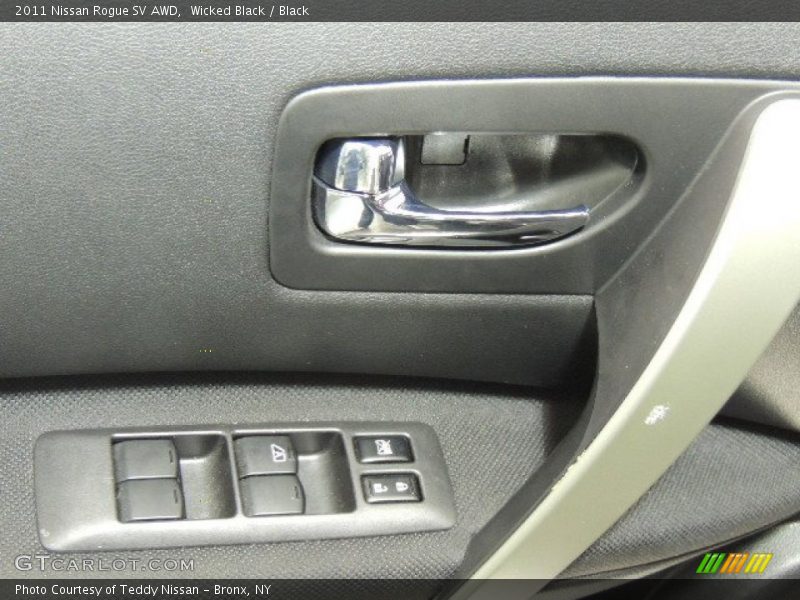 Wicked Black / Black 2011 Nissan Rogue SV AWD