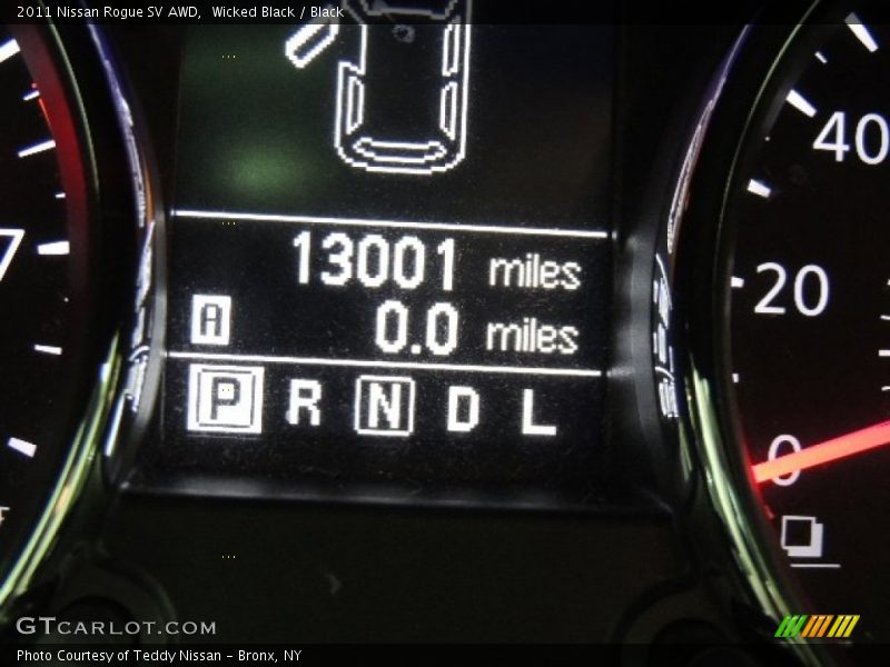 Wicked Black / Black 2011 Nissan Rogue SV AWD