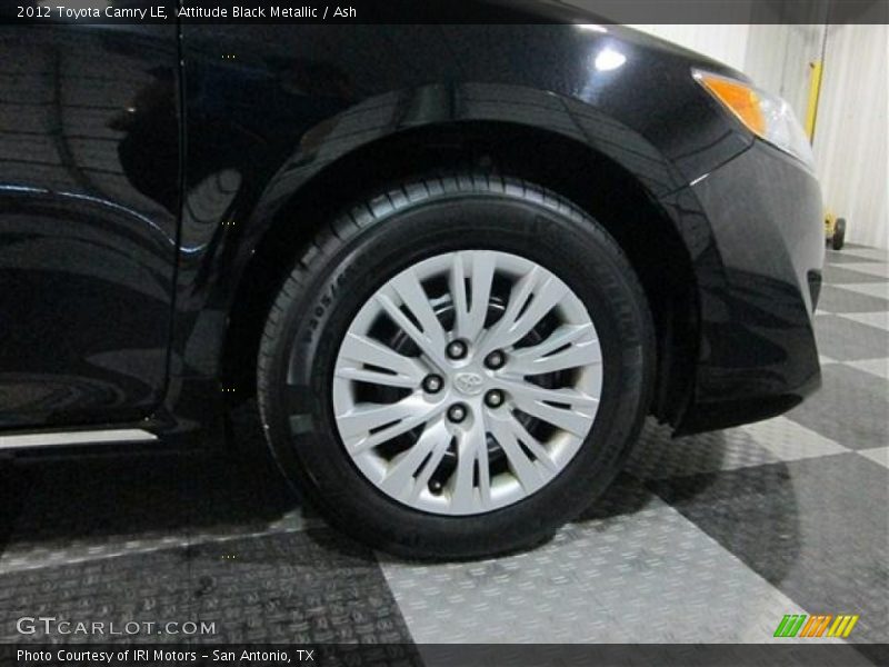 Attitude Black Metallic / Ash 2012 Toyota Camry LE