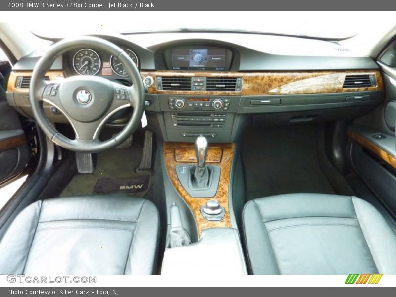 Dashboard of 2008 3 Series 328xi Coupe