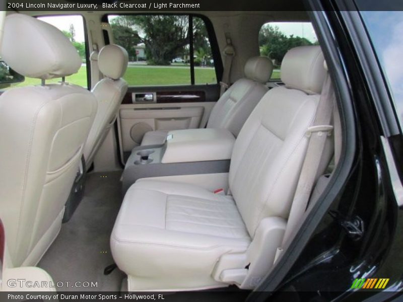 Rear Seat of 2004 Navigator Luxury
