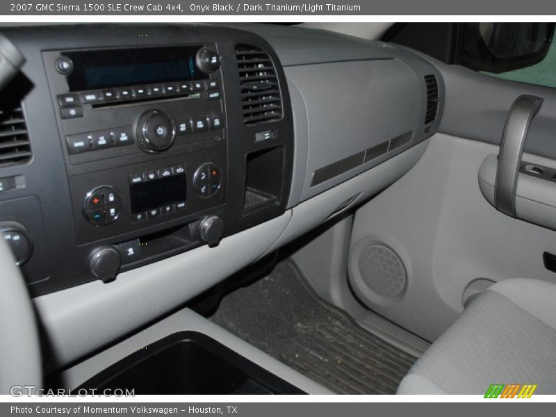 Onyx Black / Dark Titanium/Light Titanium 2007 GMC Sierra 1500 SLE Crew Cab 4x4