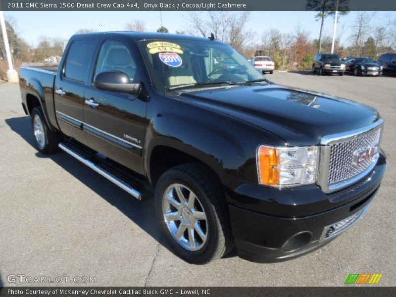 Front 3/4 View of 2011 Sierra 1500 Denali Crew Cab 4x4