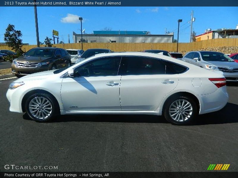 Blizzard White Pearl / Almond 2013 Toyota Avalon Hybrid Limited