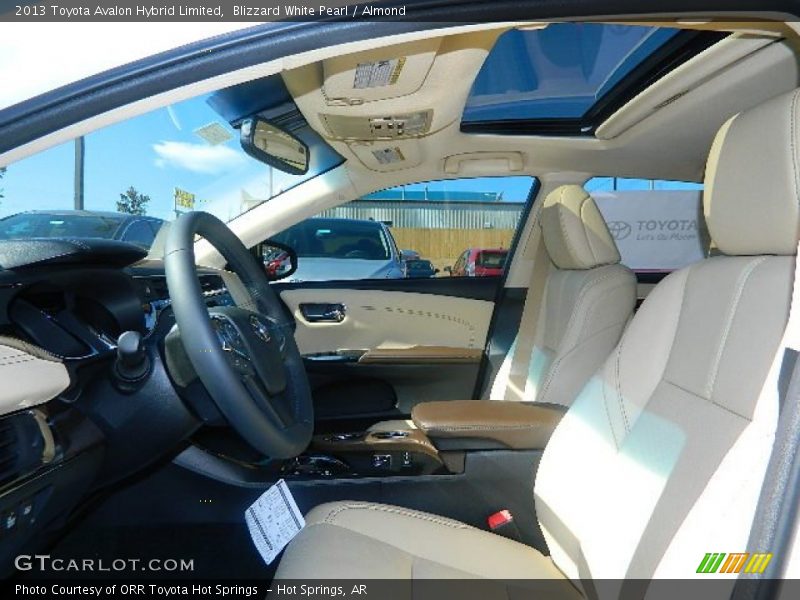 Blizzard White Pearl / Almond 2013 Toyota Avalon Hybrid Limited