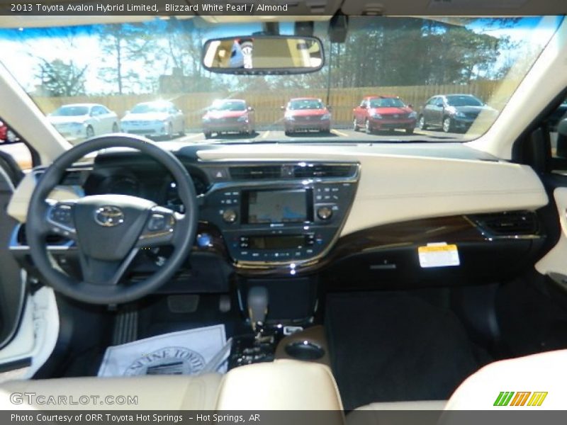 Blizzard White Pearl / Almond 2013 Toyota Avalon Hybrid Limited