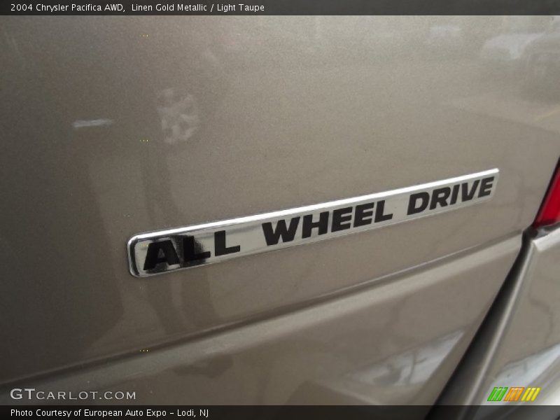 Linen Gold Metallic / Light Taupe 2004 Chrysler Pacifica AWD