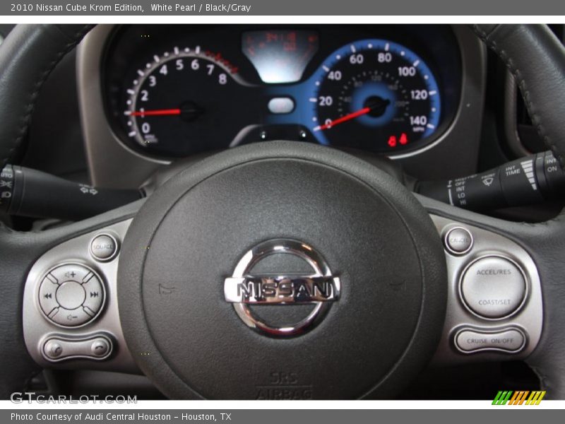White Pearl / Black/Gray 2010 Nissan Cube Krom Edition