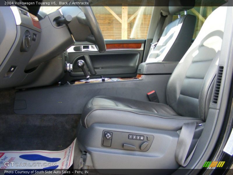 Black / Anthracite 2004 Volkswagen Touareg V6