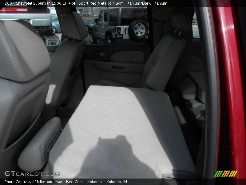 Sport Red Metallic / Light Titanium/Dark Titanium 2007 Chevrolet Suburban 1500 LT 4x4