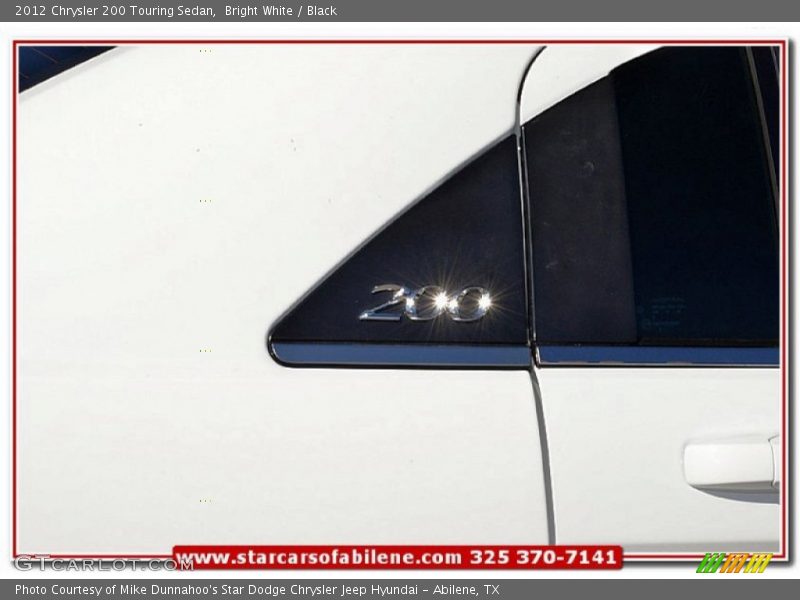 Bright White / Black 2012 Chrysler 200 Touring Sedan