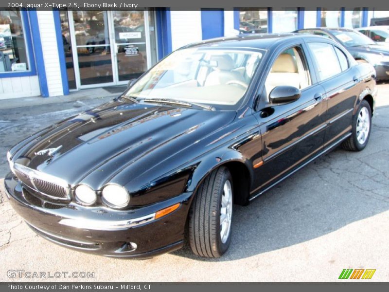 Ebony Black / Ivory 2004 Jaguar X-Type 2.5