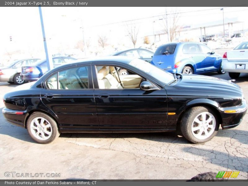 Ebony Black / Ivory 2004 Jaguar X-Type 2.5