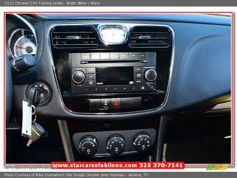 Bright White / Black 2012 Chrysler 200 Touring Sedan