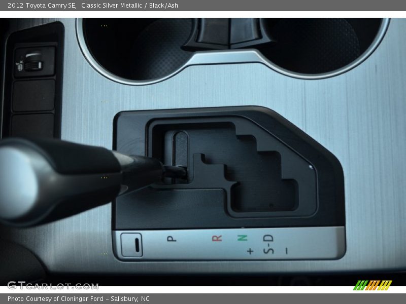 Classic Silver Metallic / Black/Ash 2012 Toyota Camry SE