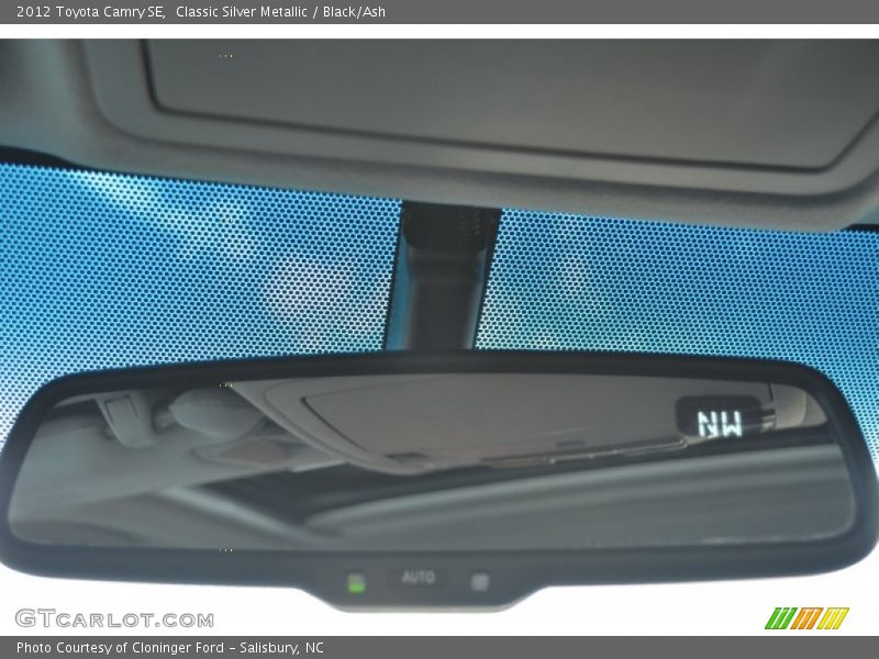 Classic Silver Metallic / Black/Ash 2012 Toyota Camry SE