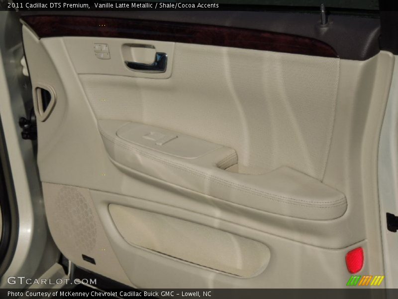 Vanille Latte Metallic / Shale/Cocoa Accents 2011 Cadillac DTS Premium