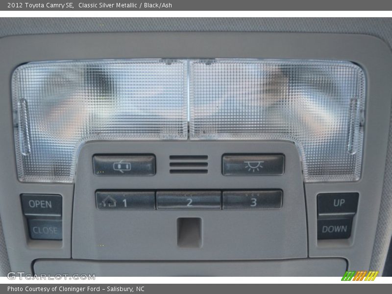 Classic Silver Metallic / Black/Ash 2012 Toyota Camry SE