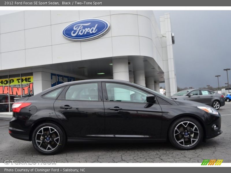 Black / Two-Tone Sport 2012 Ford Focus SE Sport Sedan