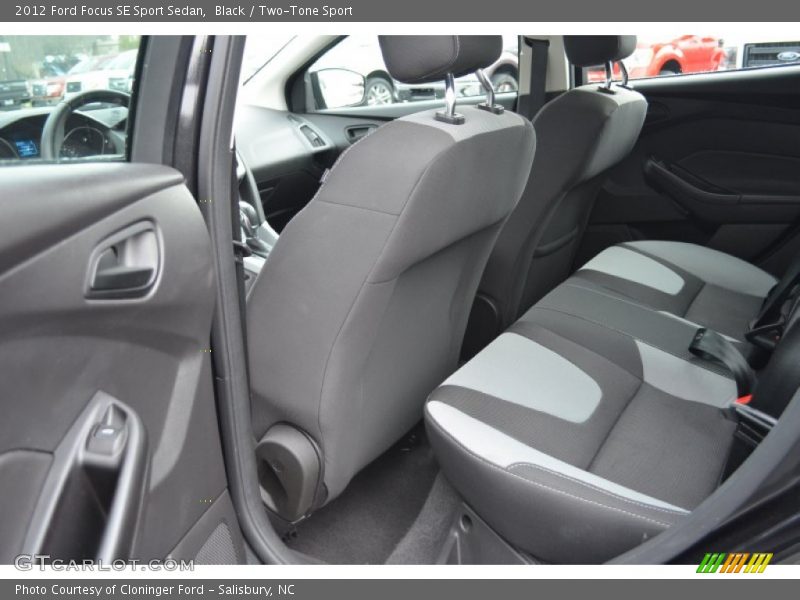 Black / Two-Tone Sport 2012 Ford Focus SE Sport Sedan