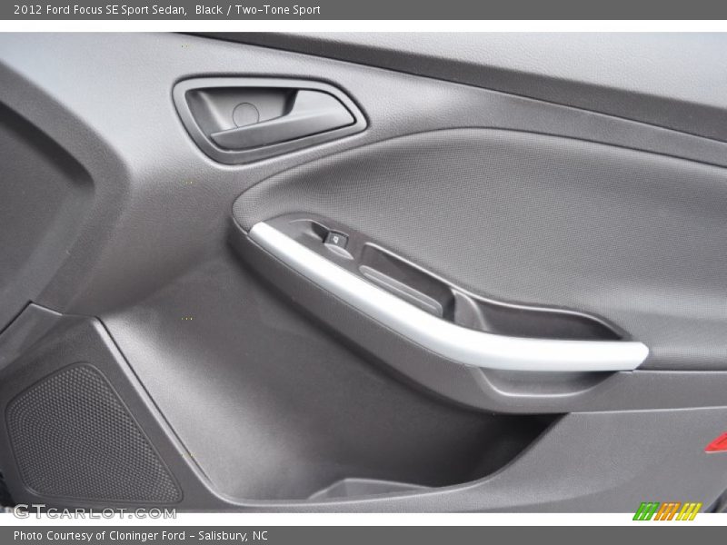 Black / Two-Tone Sport 2012 Ford Focus SE Sport Sedan