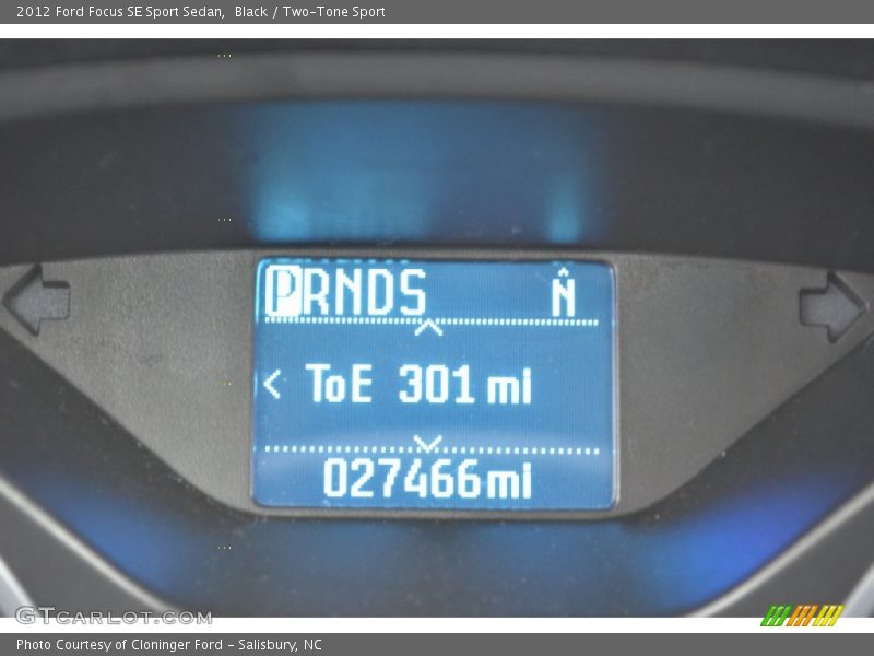 Black / Two-Tone Sport 2012 Ford Focus SE Sport Sedan