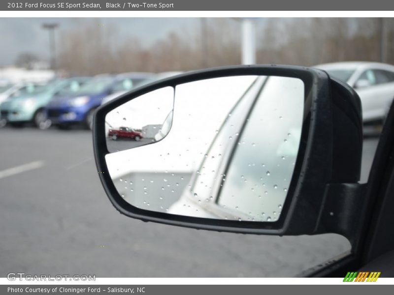 Black / Two-Tone Sport 2012 Ford Focus SE Sport Sedan