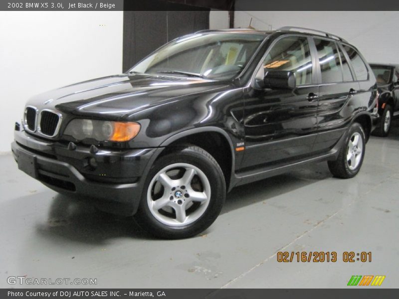 Jet Black / Beige 2002 BMW X5 3.0i