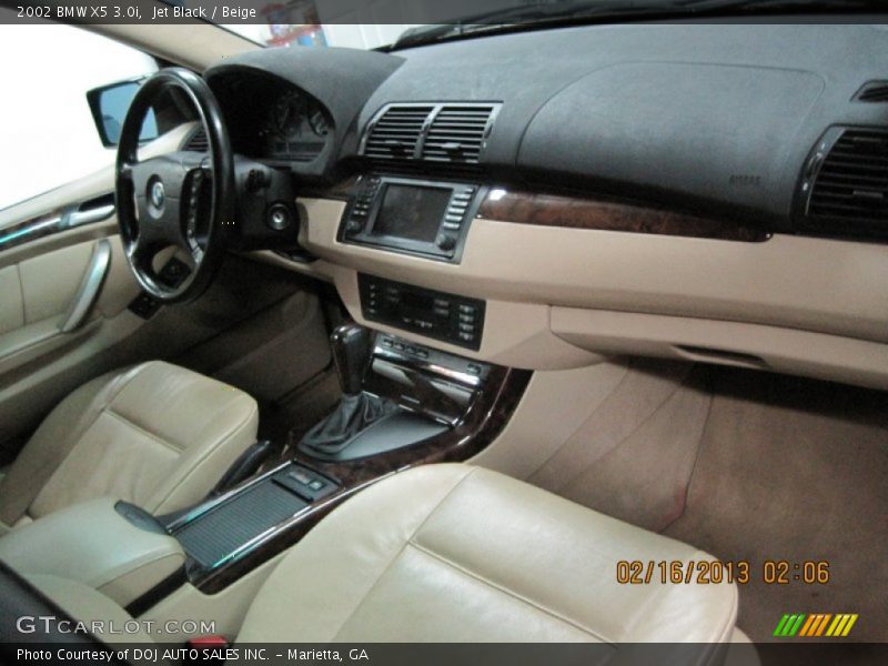 Jet Black / Beige 2002 BMW X5 3.0i