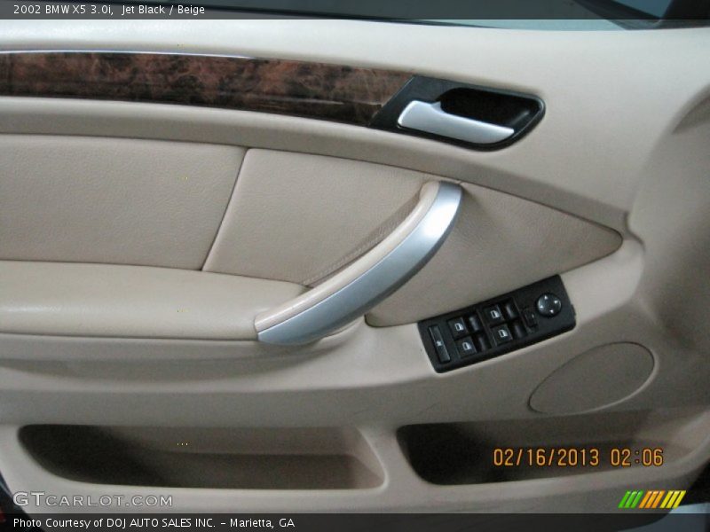 Jet Black / Beige 2002 BMW X5 3.0i
