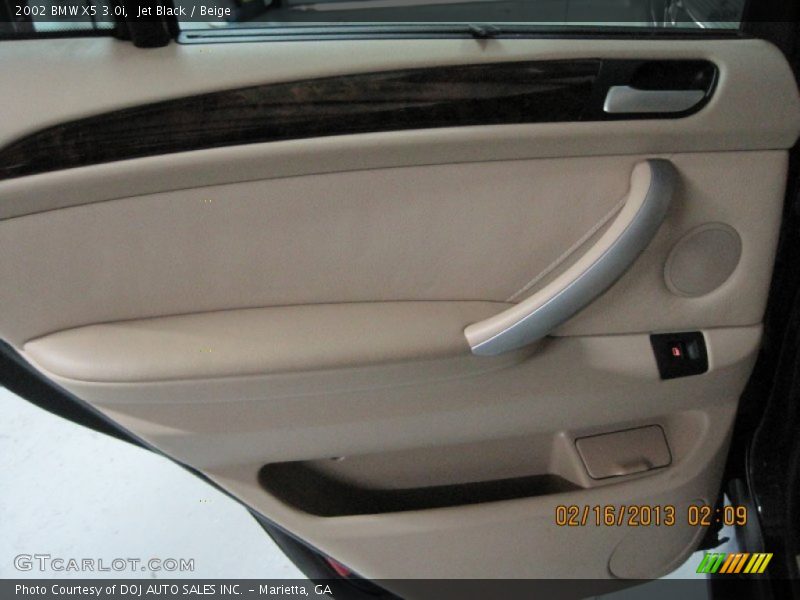 Jet Black / Beige 2002 BMW X5 3.0i