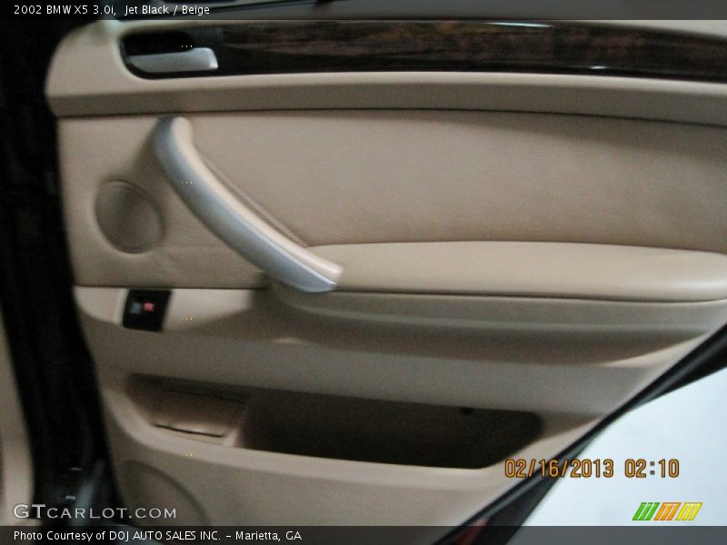 Jet Black / Beige 2002 BMW X5 3.0i