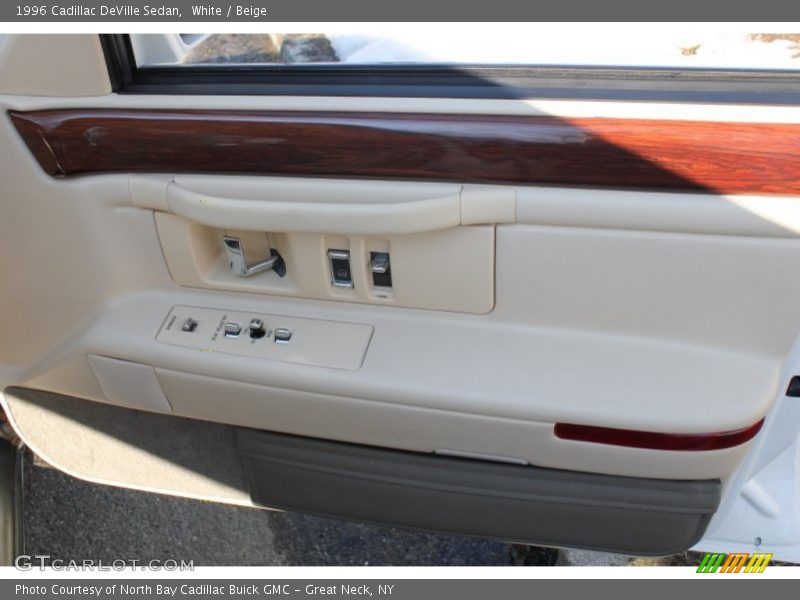 White / Beige 1996 Cadillac DeVille Sedan
