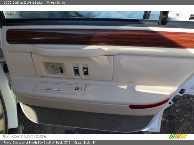 White / Beige 1996 Cadillac DeVille Sedan