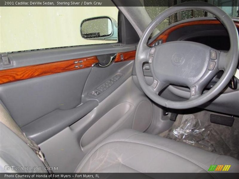 Sterling Silver / Dark Gray 2001 Cadillac DeVille Sedan