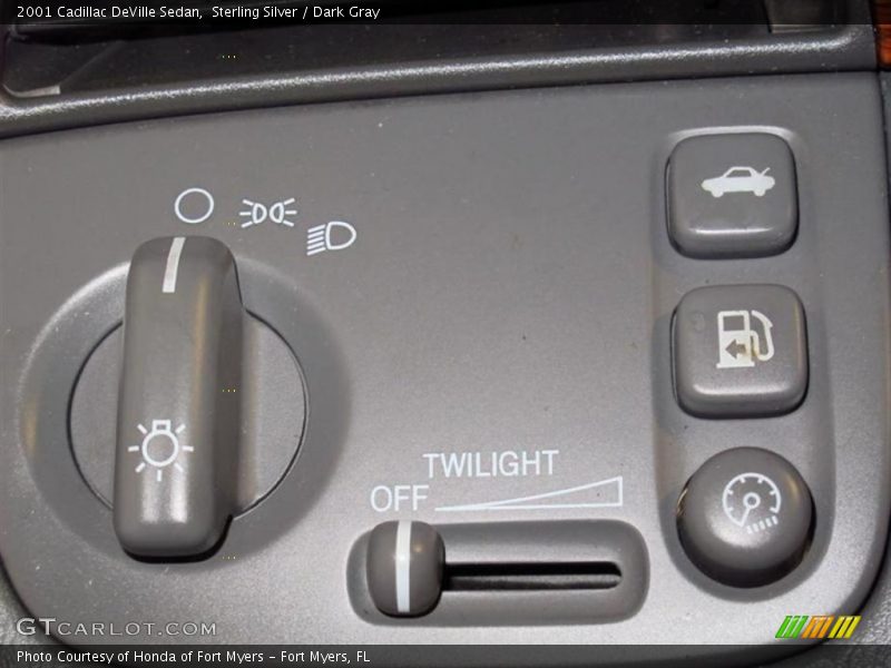 Controls of 2001 DeVille Sedan