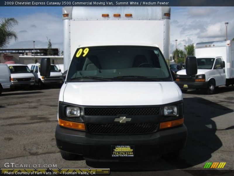 Summit White / Medium Pewter 2009 Chevrolet Express Cutaway 3500 Commercial Moving Van